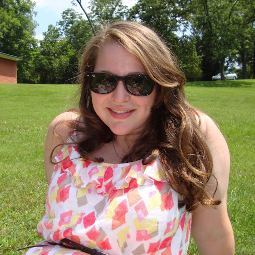 Liz Hackett Photo 32