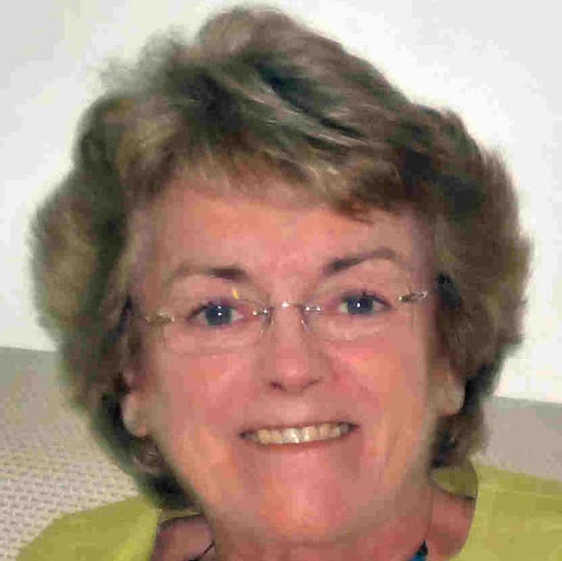 Sandra Main Photo 23