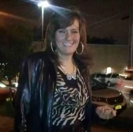 Kimberly Costello Photo 27
