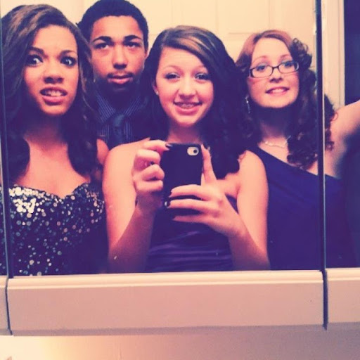 Samantha Conley Photo 8