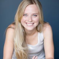 Julia Hyde Photo 24