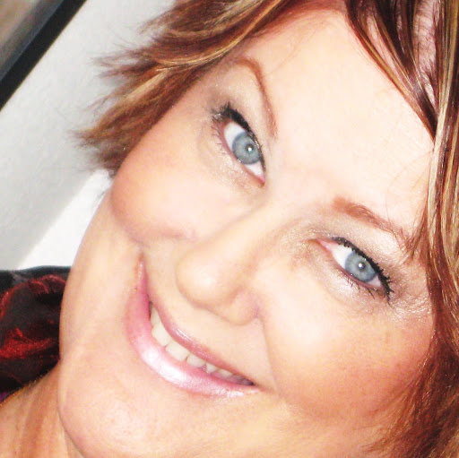 Lisa Rivera Photo 8