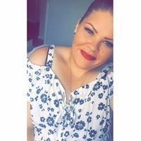 Sarah Mackin Photo 24
