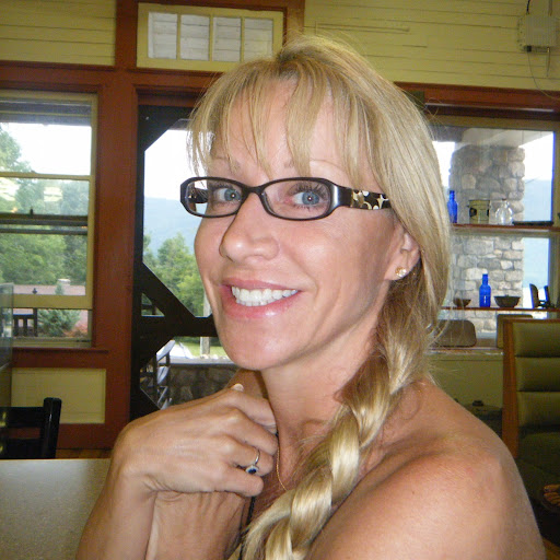 Jennifer Moulton Photo 7