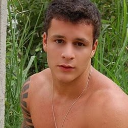 Anibal Gomez Photo 24