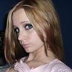 Gillian Lowe Photo 7