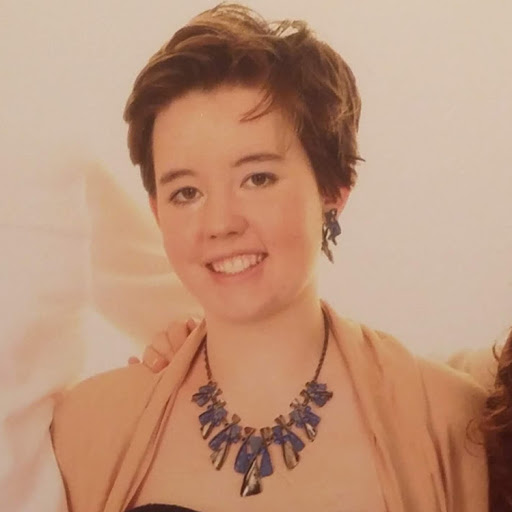 Elizabeth Fraser Photo 16