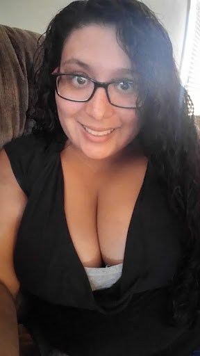 Amber Gonzales Photo 24