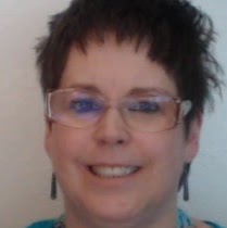 Teri Miles Photo 25