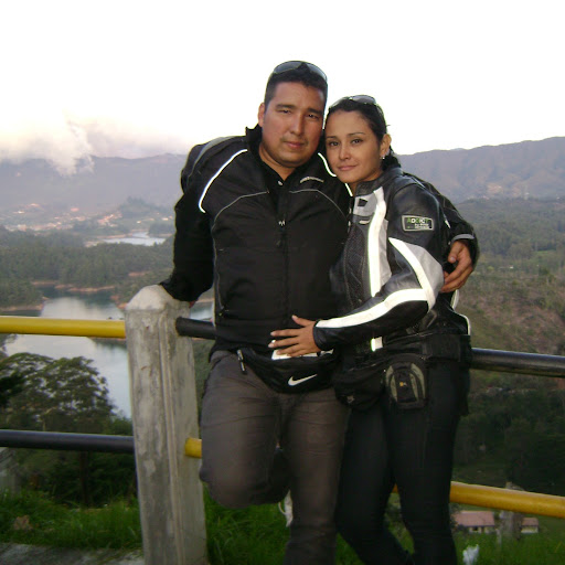 Jenny Cardona Photo 19