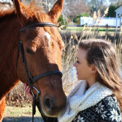 Anna Shuster Photo 18