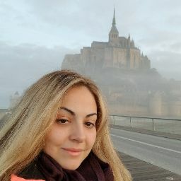Amanda Perez Photo 8