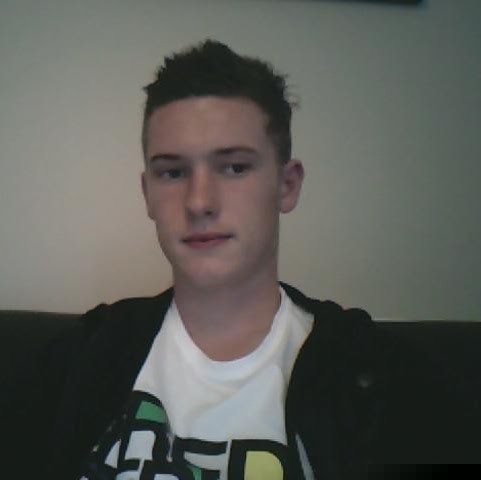 Adam Barker Photo 20