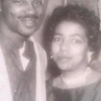 Doris Holmes Photo 30