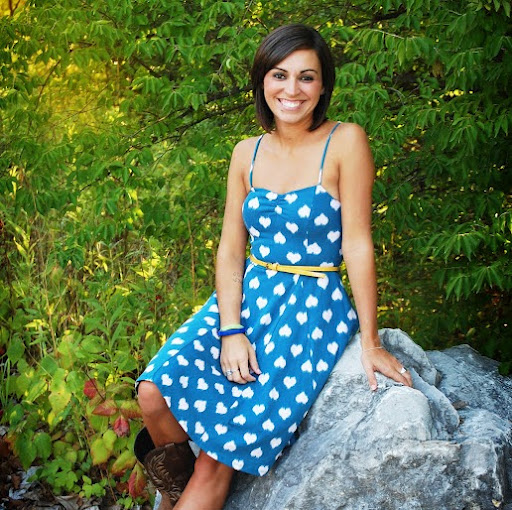 Chelsea Nichols Photo 36