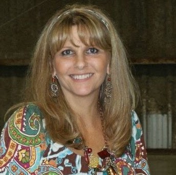Lori Clayton Photo 10