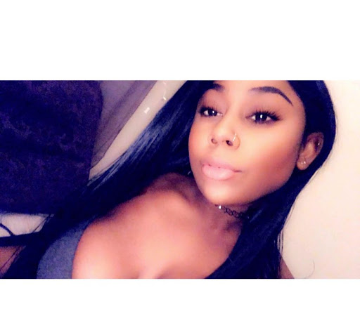 Angel Lewis Photo 33