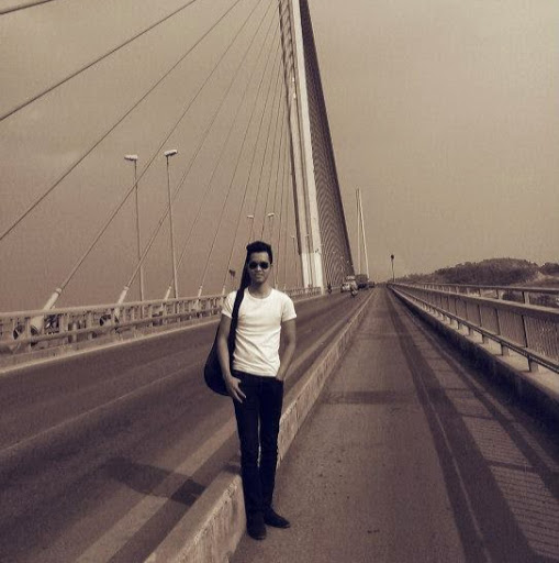 Tung Le Photo 15