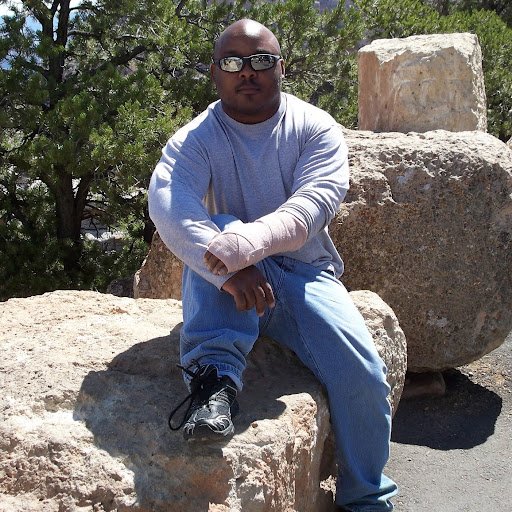 Kenneth Miles Photo 34