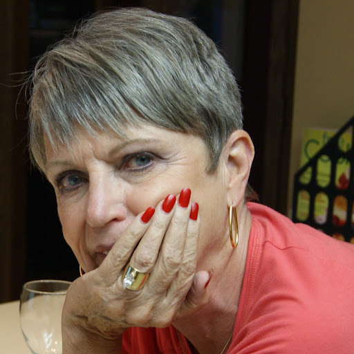 Carolyn Stephens Photo 23