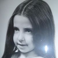 Annette Laroche Photo 4