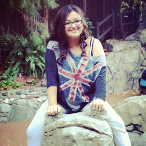 Denise Sanchez Photo 14
