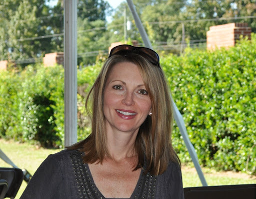 Rachel White Photo 40