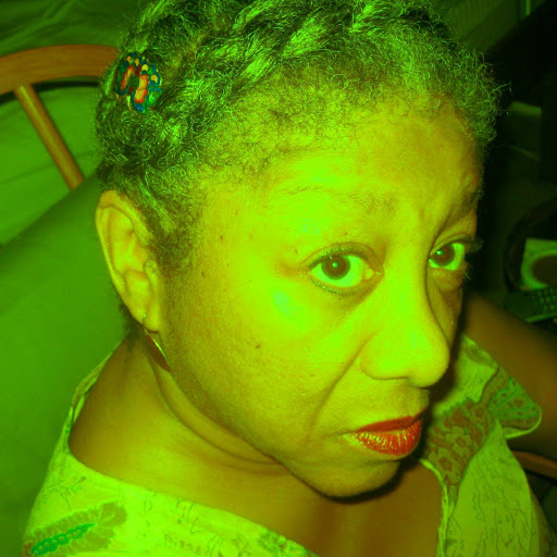 Linda Russell Photo 10