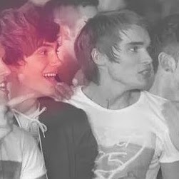 Angela Shelley Photo 8