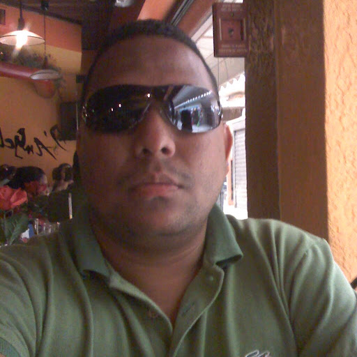Leonardo Diaz Photo 32