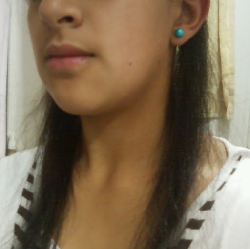 Vivian Perez Photo 10
