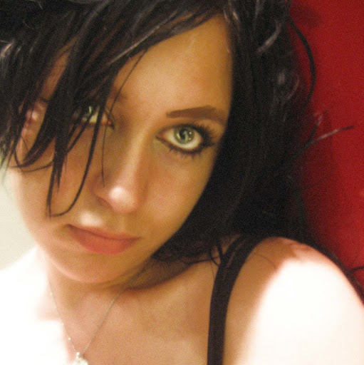 Alice Light Photo 12