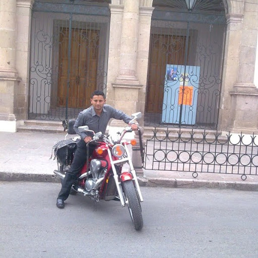 Hector Bautista Photo 2