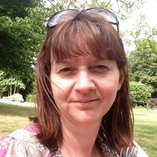 Sarah Lister Photo 19