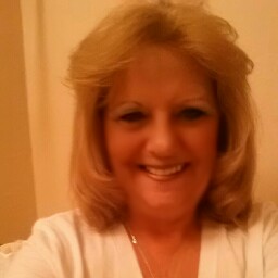 Terri Singleton Photo 15