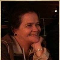 Elizabeth Whiting Photo 36