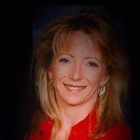 Elizabeth Gilmour Photo 20