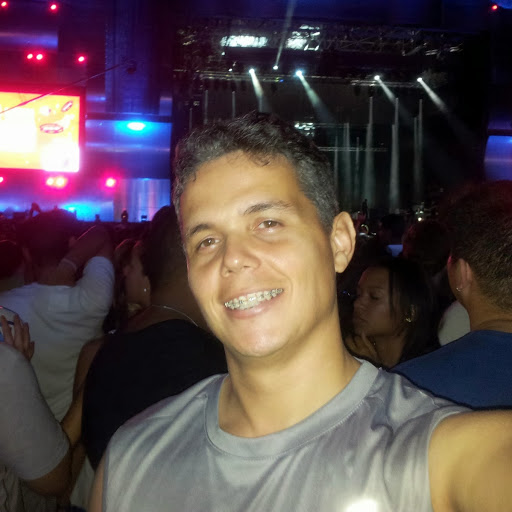 Ramon Lazaro Photo 23