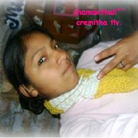 Melanie Paredes Photo 6