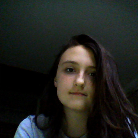 Elise Short Photo 17