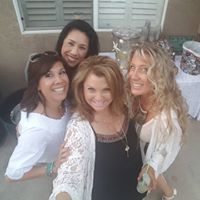 Lisa Robbins Photo 30