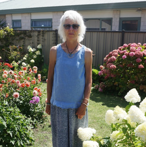 Debbie Grace Photo 34