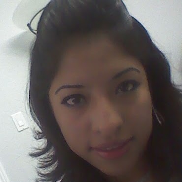 Ana Arias Photo 19