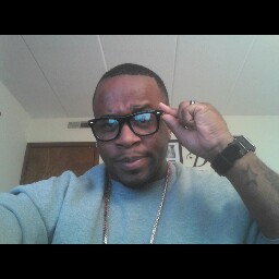 Derrick Hull Photo 12
