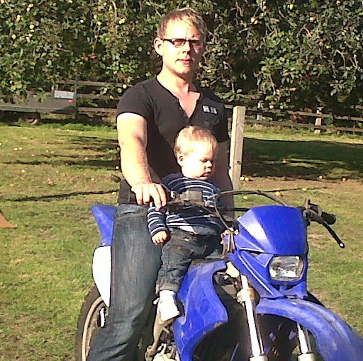 Carl Gibbs Photo 7