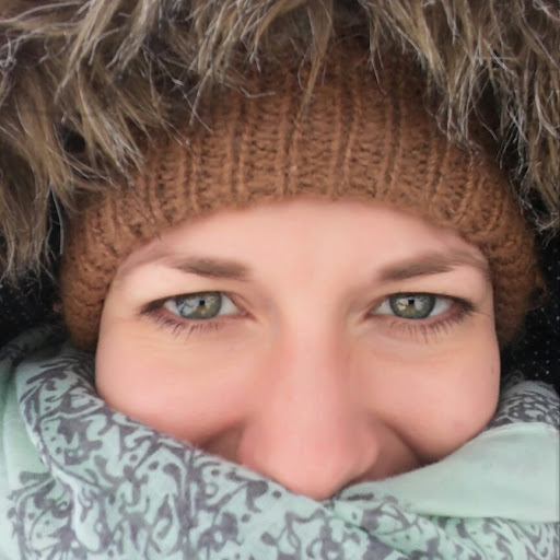 Rebecca Roth Photo 9