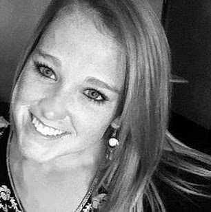 Anna Holley Photo 30