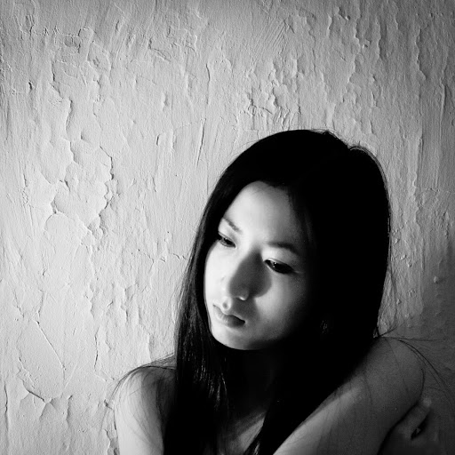 Julia Li Photo 7