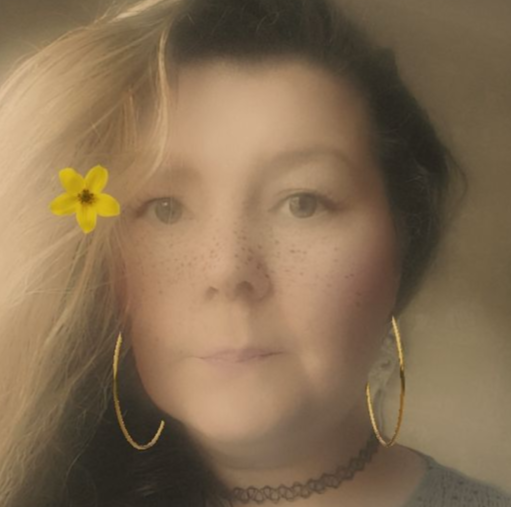 Lisa Beattie Photo 15