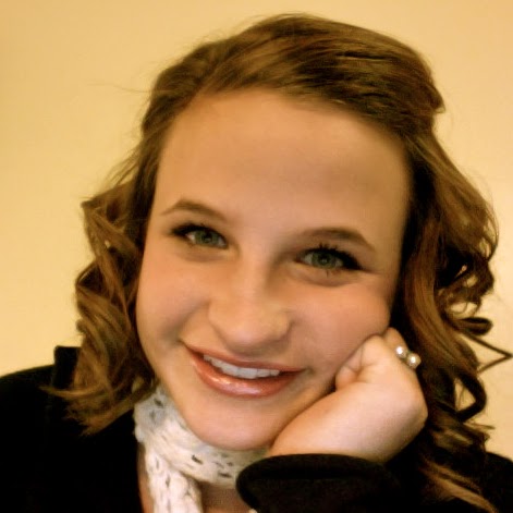 Rebecca Burnett Photo 30